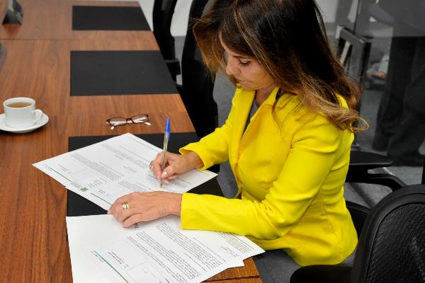 Imagem: A deputada estadual Antonieta Amorim é a autora da nova lei
