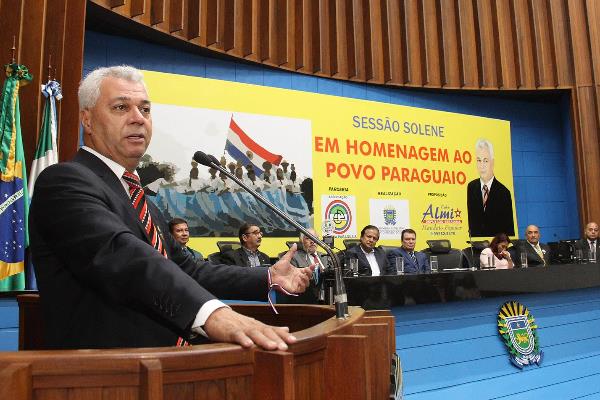 Imagem: Deputado Cabo Almi: "É um privilégio homenagear nossos irmãos paraguaios. É inegável o que fazem por MS"