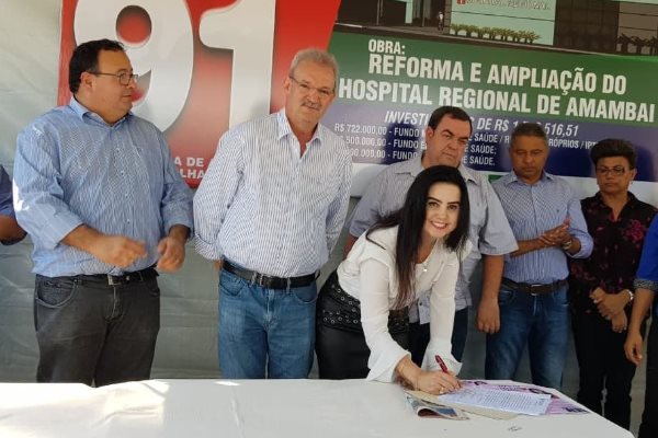 Imagem: Mara Caseiro comemora conquista da população com melhorias da saúde em Amambai