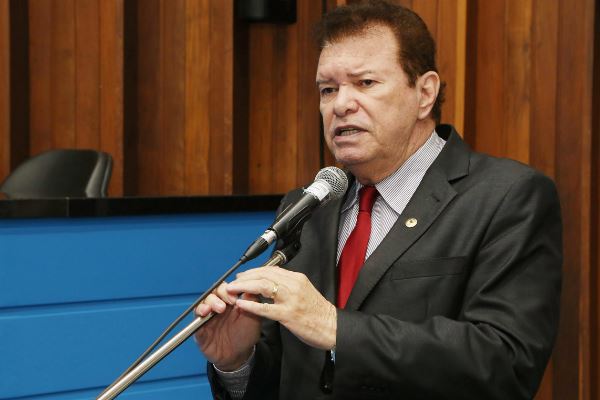 Imagem: O deputado Muarício Picarreli quer evitar a transmissão de doenças infectocontagiosas