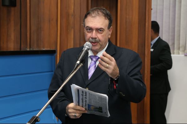 Imagem: Médico e presidente da Comissão Permanente de Saúde da ALMS, Dr. Paulo Siufi votou contra o veto do Governo