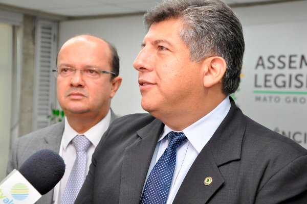 Imagem: Membros da CCJR elegeram Lidio Lopes presidente da CCJR e Barbosinha para a vice-presidência