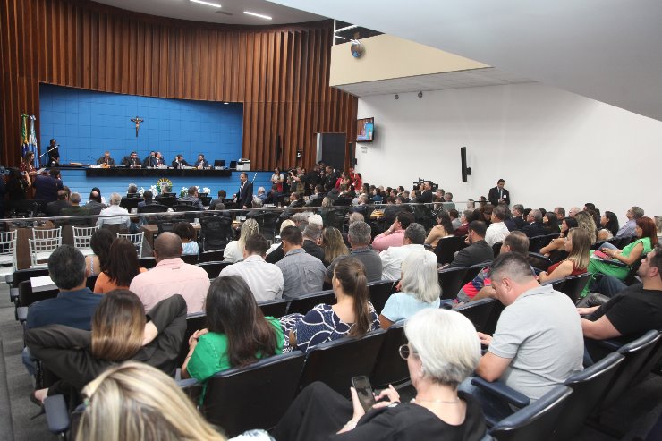 Imagem: Autoridades e representantes da sociedade civil acompanharam a abertura dos trabalhos legislativos