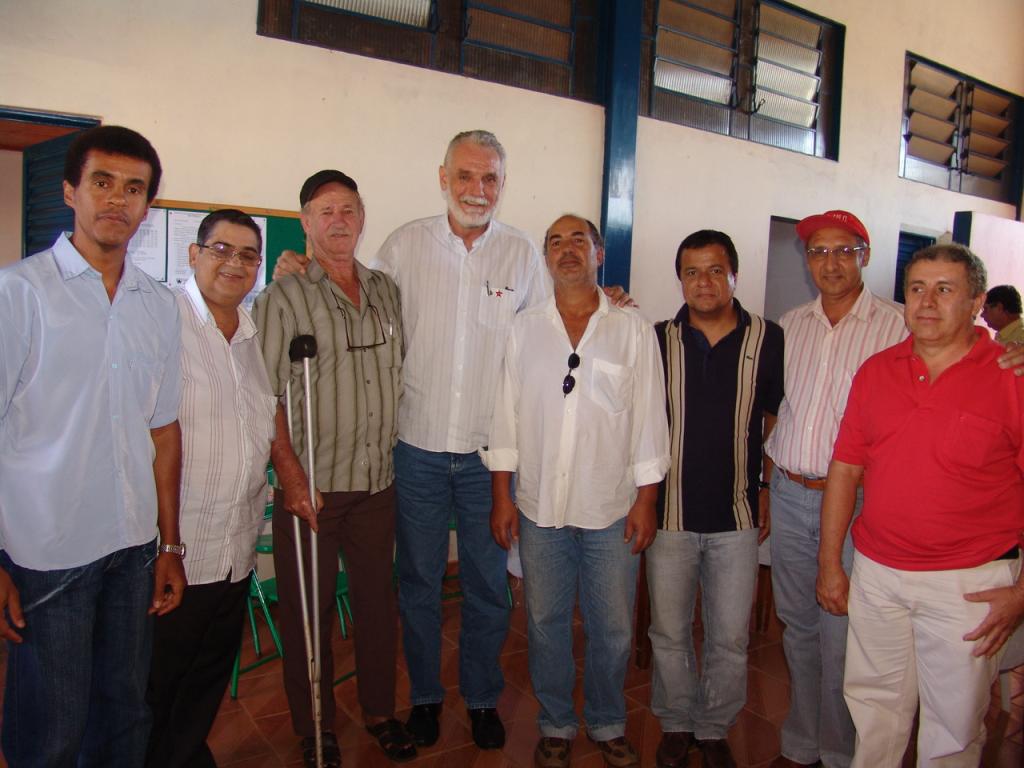 Imagem: Membros do diretório do PT em Bandeirantes