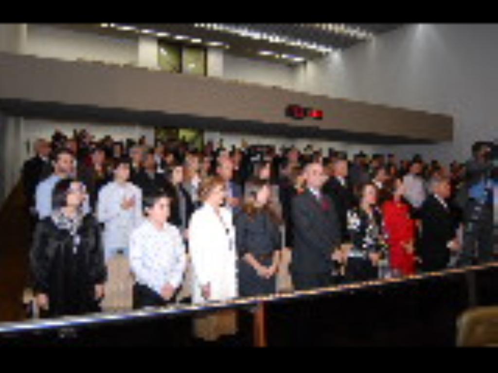 Imagem: Plenário lotado na solenidade na AL