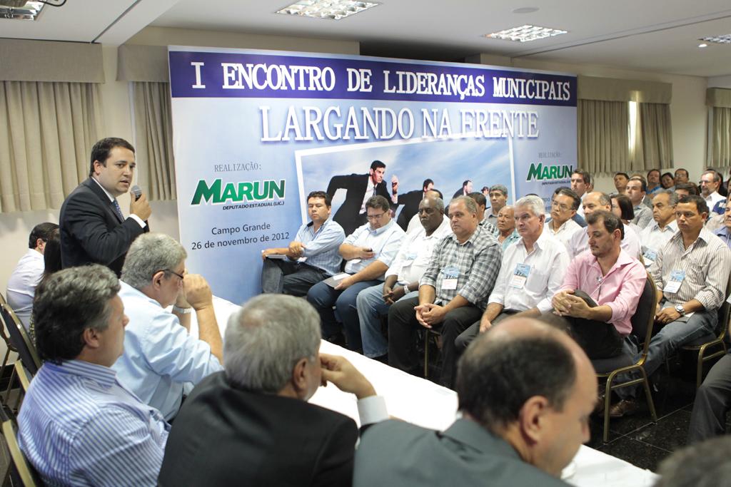 Imagem: Evento reuniu prefeitos e vereadores atuais e os eleitos neste ano