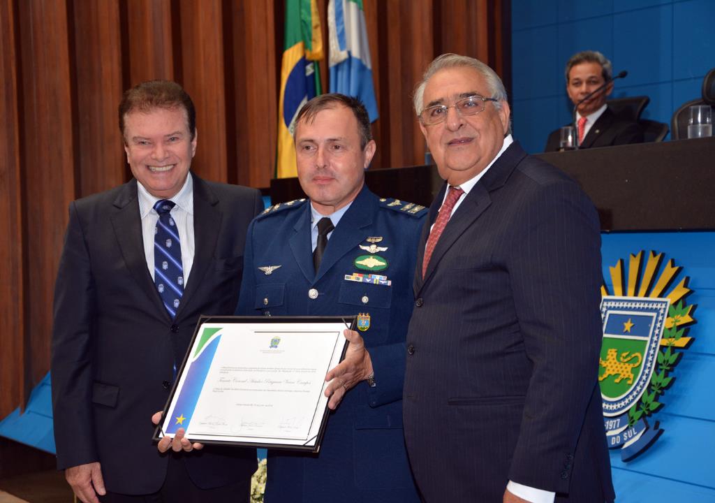 Imagem: Deputado Picarelli, tenente coronel Potiguara e o deputado Jerson Domingos.