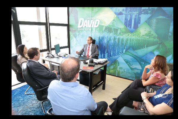 Imagem: Deputado Coronel David recebe representantes do Sinpof em seu gabinete