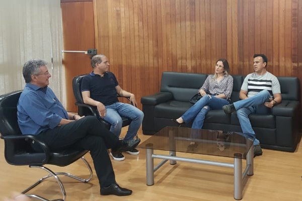 Imagem: Deputado mais uma vez prova que é homem de palavra e se dedica aos compromissos 