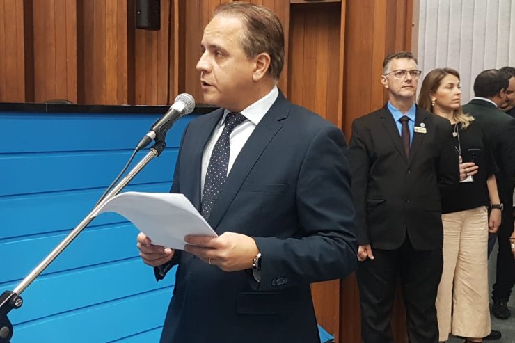 Imagem: Pavimentação de rodovia estadual e estrutura da Depac foram pautas