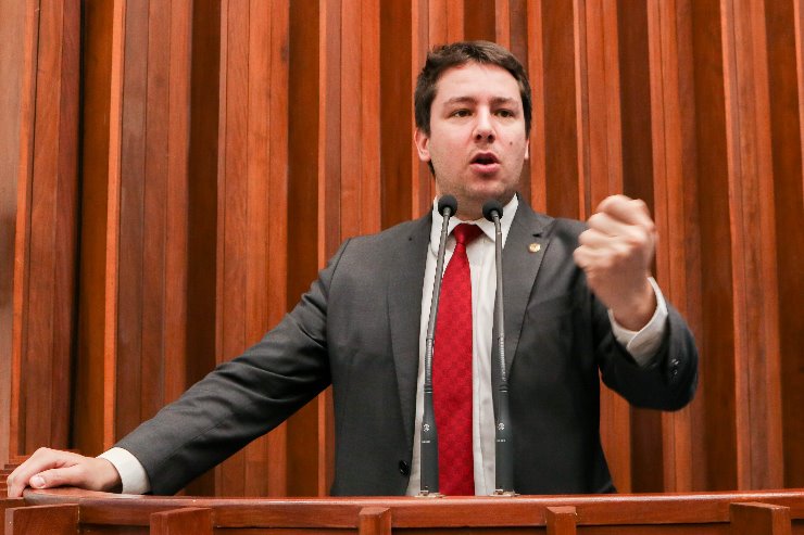 Imagem: A proposta obriga empresas de telefonia, internet e TV por assinatura cancelarem multa contratual de fidelidade para usuários que perderam seus empregos