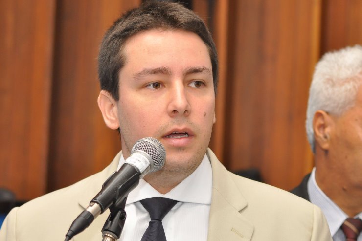 Imagem: Em discurso na tribuna, o parlamentar disse não ao projeto do Governo que tem por objetivo aumentar a arrecadação