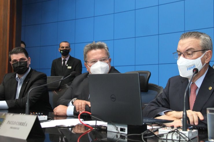 Imagem: Cauê Macris e Carlão Pignatari foram recebidos pelo presidente Paulo Corrêa durante a sessão