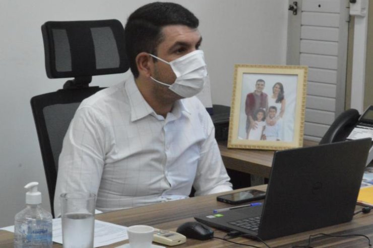 Imagem: Jamilson atende solicitação de liderança de Anastácio e encaminha ofício para a Secretaria de Infraestrutura do Estado