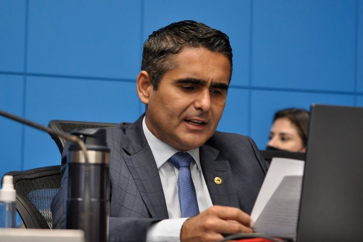 Imagem: Herculano Borges fez um apelo ao prefeito de Bodoquena, durante a sessão plenária mista desta quarta-feira