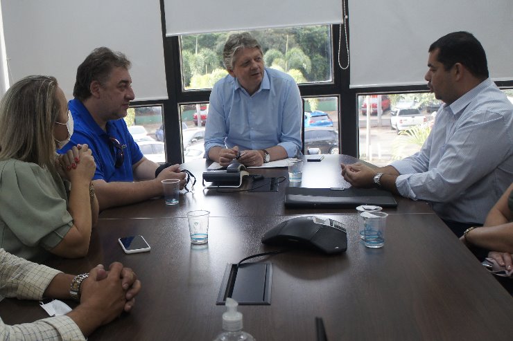 Imagem: Neno Razuk em reunião com Secretário da SEMAGRO Verruck 
