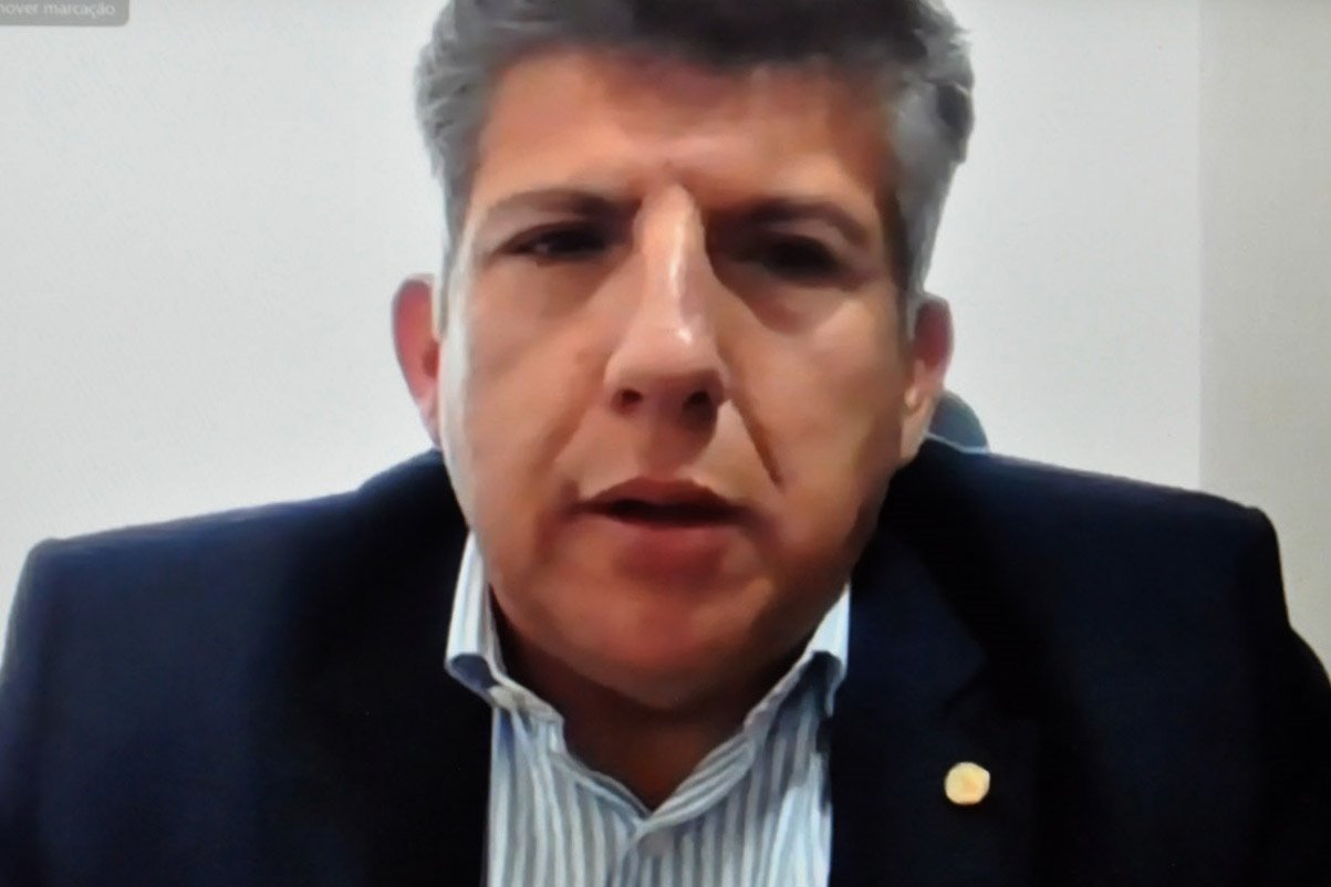 Parlamentares repercutem censura ao filme “Como se tornar o pior aluno da escola” Parlamentares repercutem censura ao filme “Como se tornar o pior aluno da escola”