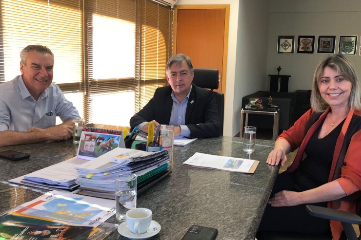 Imagem: “Paulo Corrêa nunca mediu esforços para ajudar o povo de Água Clara", disse a prefeita