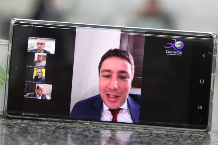 Imagem: Proposta do deputado João Henrique exige que concessionárias de água e luz devolvam valor em prazo menor 