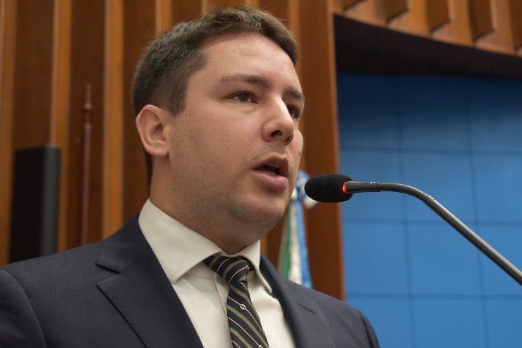 Imagem: Projeto proíbe a ação acumulativa que promove o corte de energia elétrica e água e protesto em cartório 