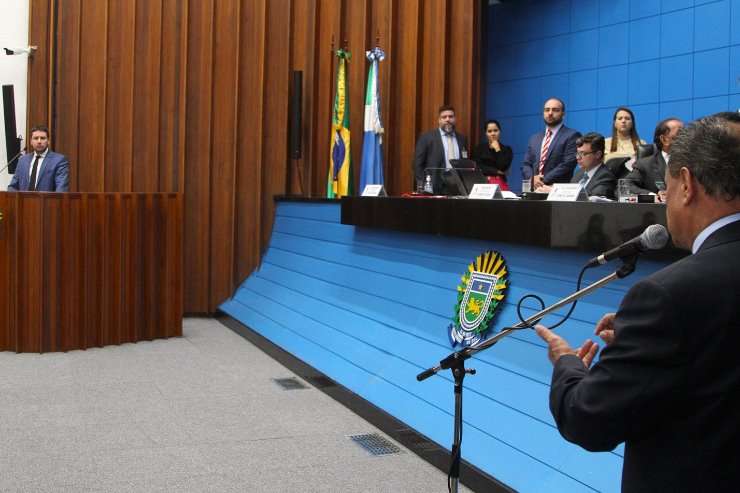 Imagem: Deputado João Henrique iniciou o debate durante a sessão desta quarta-feira