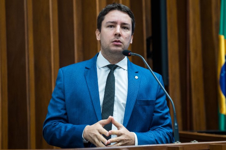 Imagem: João Henrique propõe colocação de câmeras de vídeo, instalação de detector de metal e uso de armas não letais nos estabelecimentos de ensino de MS
