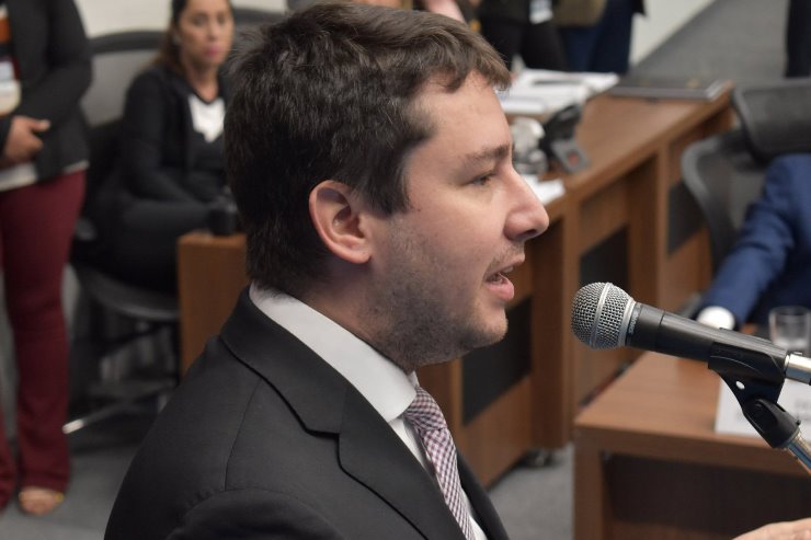 Imagem: Proposta visa garantir segurança e proteção às crianças e adolescentes de exposição de sua intimidade 