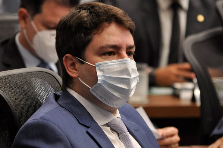 Imagem: Parlamentar explica que barulho causado pelos artigos pirotécnicos é nocivo a pessoas com transtorno de espectro do autismo, entre outros