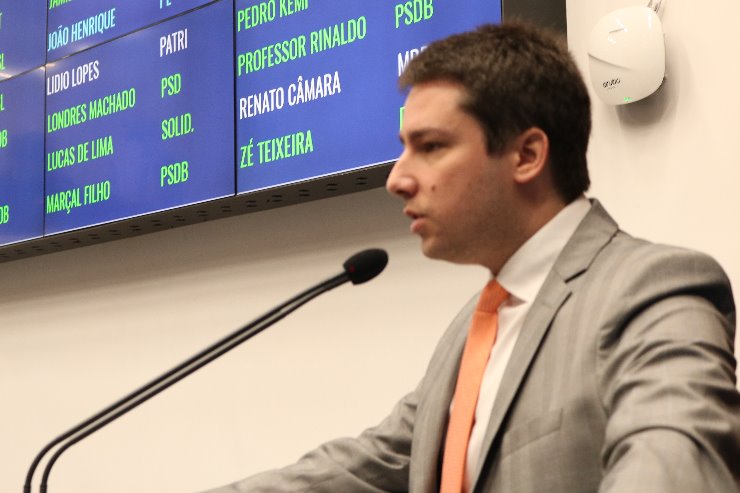 Imagem: Deputados aprovaram por unanimidade projeto que determina que bares e restaurantes informem a utilização de produtos semelhantes ao queijo