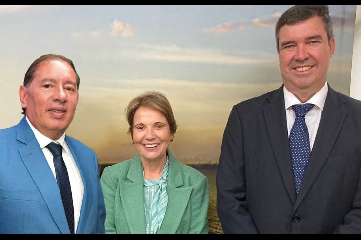 Imagem: Deputado Gerson Claro , senadora Tereza Cristina e governador  Eduardo Riedel