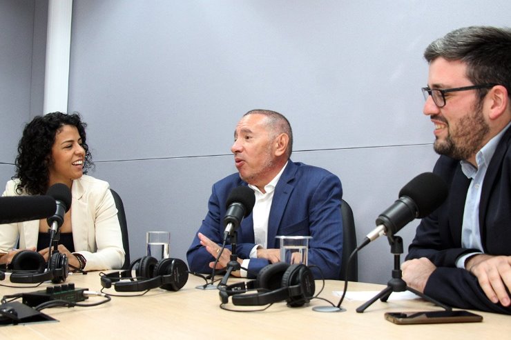 Imagem: Deputado Gerson Claro, presidente da Assembleia Legislativa, durante entrevista ao vivo para a Rádio e TV ALEMS