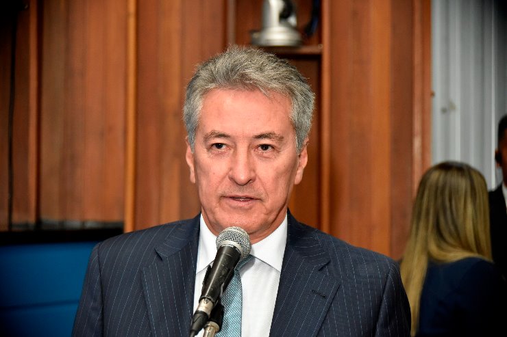 Imagem: Desse total, Hashioka vai destinar R$ 1,8 milhão para a área da saúde e R$ 1,2 milhão para atender as áreas de assistência social e educação