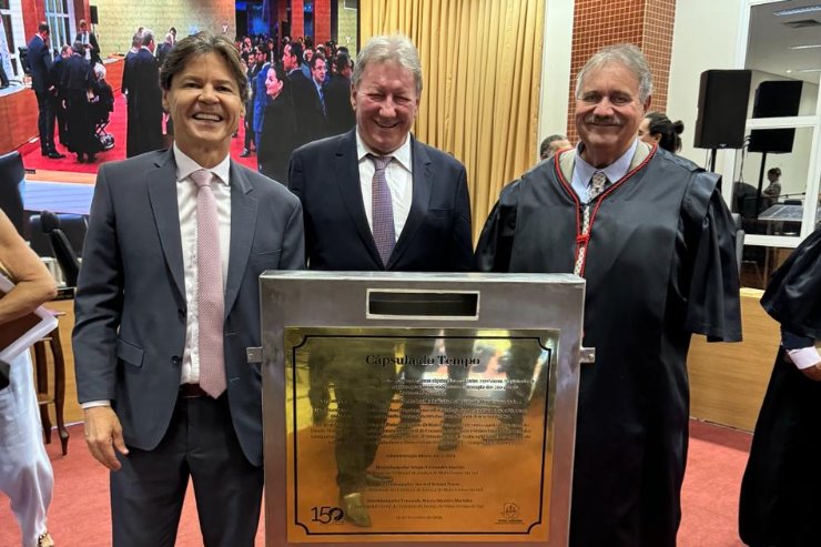 Imagem: Deputado estadual Paulo Duarte representando a Assembleia Legislativa de Mato Grosso do Sul nos 150 anos da comarca de Corumbá.