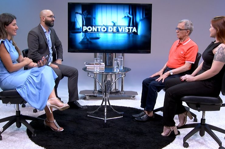 Imagem: Deonísio da Silva e a advogada Maria Caroline Carlotto são os convidados do programa Ponto de Vista