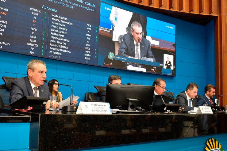 Imagem: Paulo Corrêa agradeceu a aprovação do projeto de sua autoria, apreciado durante a Ordem do Dia de hoje