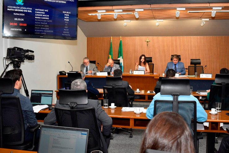 Imagem: A reunião da Comissão de Constituição, Justiça e Redação acontece às quartas-feiras, no Plenarinho 