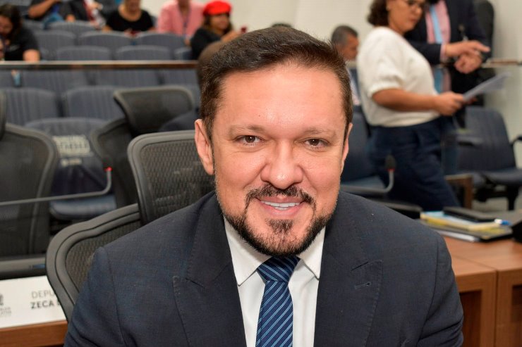 Imagem: Lucas de Lima é o autor da matéria assegura o direito de tramitação nos processoa a quem tem doenças raras