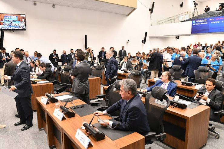 Imagem: O destaque foi a aprovação da redução de 60% do IPVA a representantes legais de pessoas com deficiência