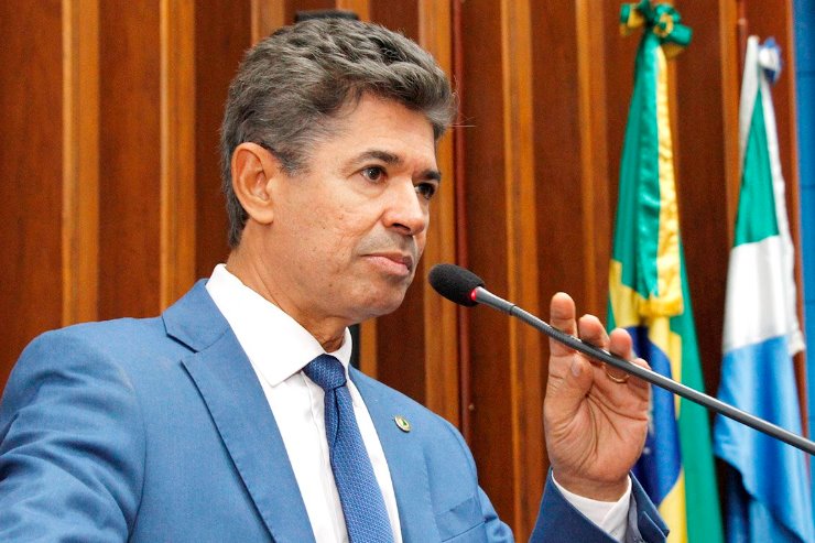 Imagem: Professor Rinaldo: "Os coletores de resíduos, chamados de garis, realizam seu trabalho de forma árdua, e merecem todo reconhecimento"