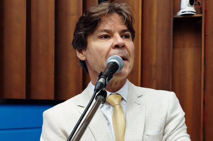 Imagem: Para Paulo Duarte conscientização sobre doação voluntária de sangue deve contar com o auxílio da educação nas escolas públicas estaduais de ensino.