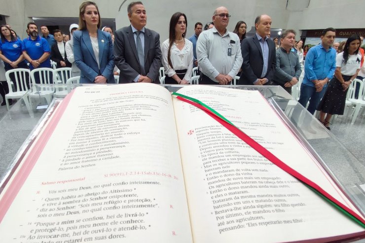 Imagem: A celebração eucarística contou com a participação dos festeiros de Coxim, deputados, autoridades e servidores