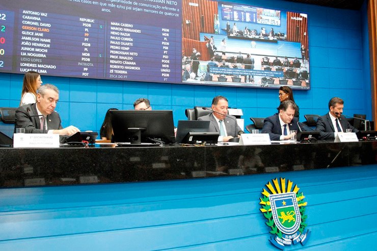 Imagem: Deputados apreciaram dois projetos durante a última sessão plenária da semana