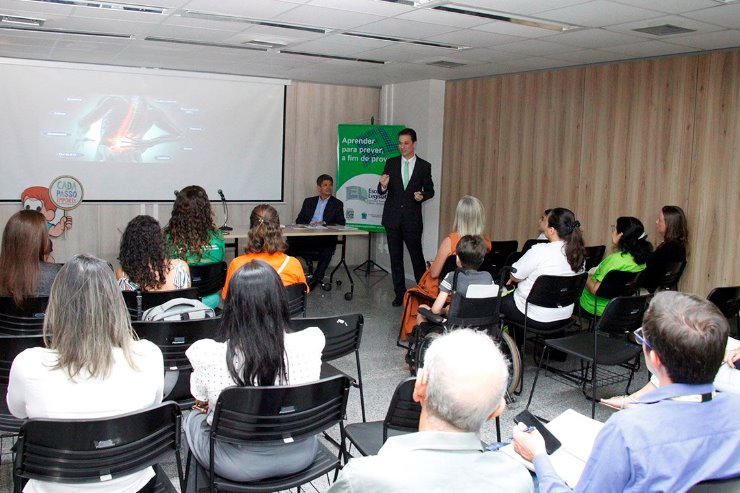 Imagem: Durante o encontro foi mencionado que o diagnóstico precoce da Síndrome de Duchenne ainda é considerado um desafio