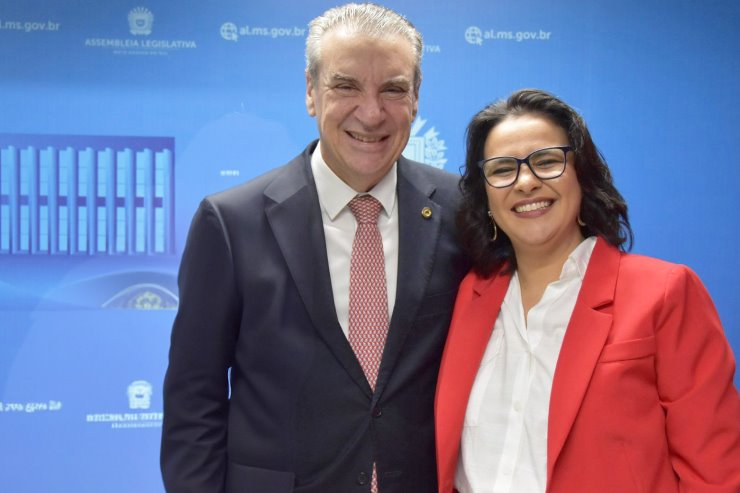 Imagem: O 1º secretário da Casa de Leis, Paulo Corrêa, e a deputada Gleice Jane são os proponentes da solenidade