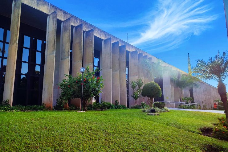 Imagem: A ALEMS tem sua sede no Palácio Guaicurus, no Parque dos Poderes, em Campo Grande