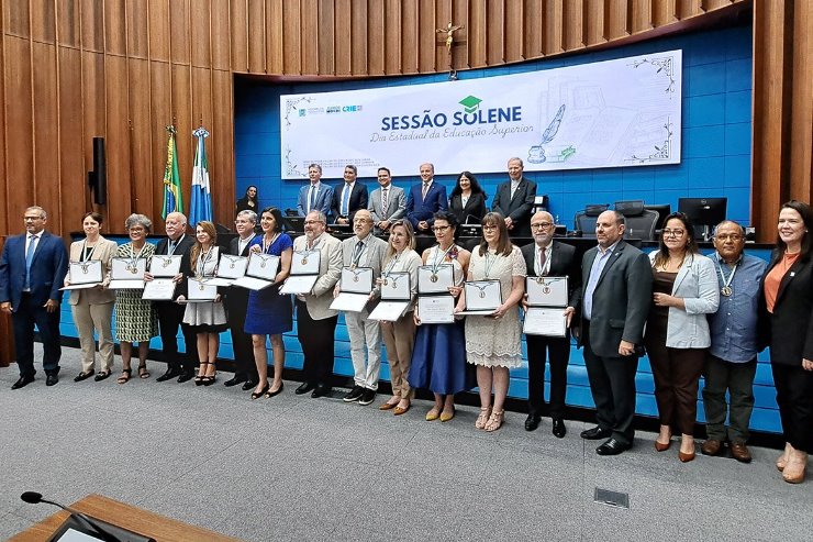 Imagem: Parlamento Estadual celebrou Dia da Educação Superior com entrega de honrarias