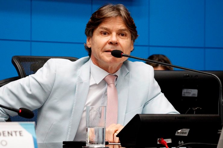 Imagem: Segundo o deputado estadual Paulo Duarte, a nova lei visa garantir a proteção e a defesa do consumidor