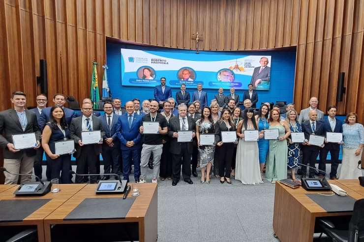 Imagem: Os empreendedores outorgados com a Comenda do Mérito Legislativo Ueze Elias Zahran