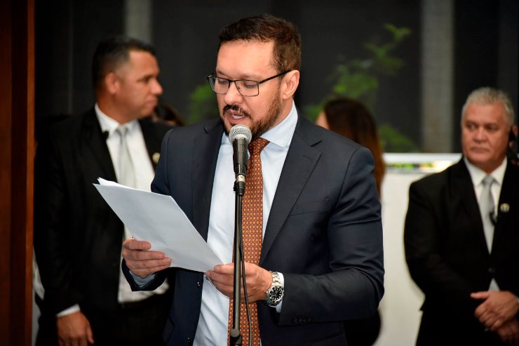 Imagem: Projeto que cria programa nas escolas para aprendizagem de IA é de autoria do deputado Lucas de Lima