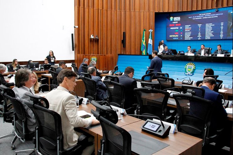 Imagem: Durante a Ordem do Dia, os deputados analisam as matérias em tramitação na Assembleia Legislativa